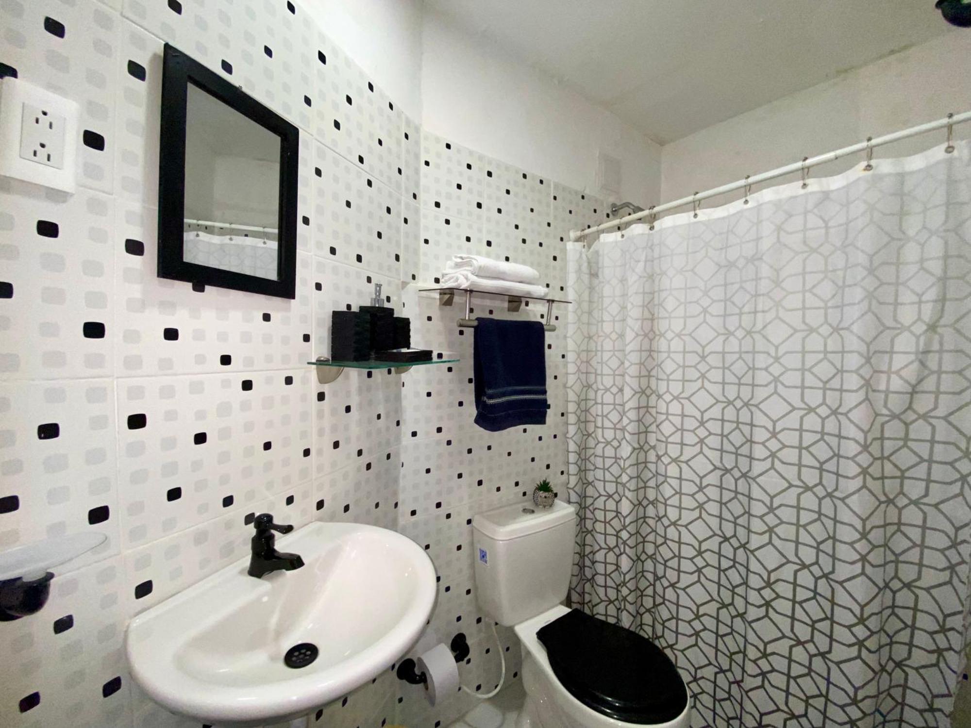 Cerca De Aeropuerto Habitación en casa particular *
